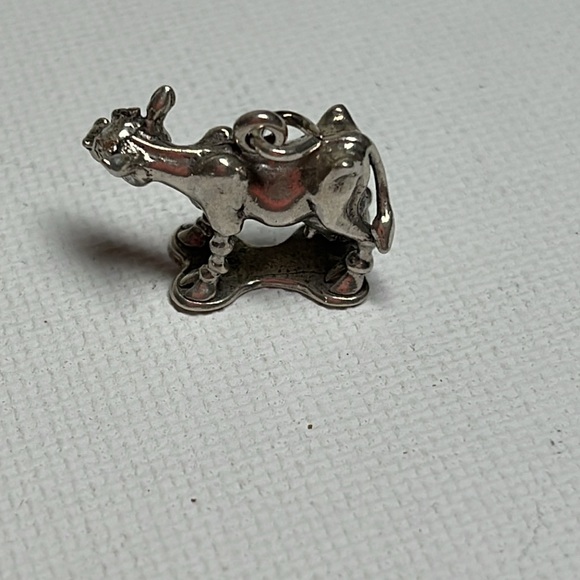 Sterling Silver cow charm - Picture 3 of 6
